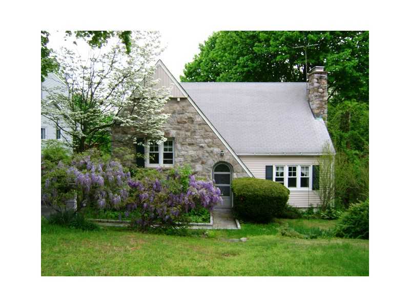 45 Sheep Hill Road Riverside, CT 06878 - Photo 1 of 15 a view of a house with a garden
