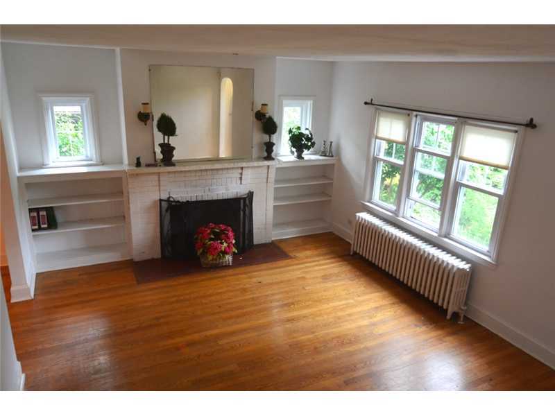 45 Sheep Hill Road Riverside, CT 06878 - Photo 5 of 15 a view of an empty room and window