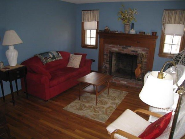 165 Cahoon Hollow Road Wellfleet, MA 02667 - Photo 8 of 20 Gallery Image 8