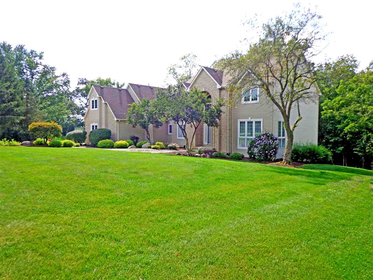 6320 West Hamilton Road South Fort Wayne, IN 46814 - Photo 3 of 36