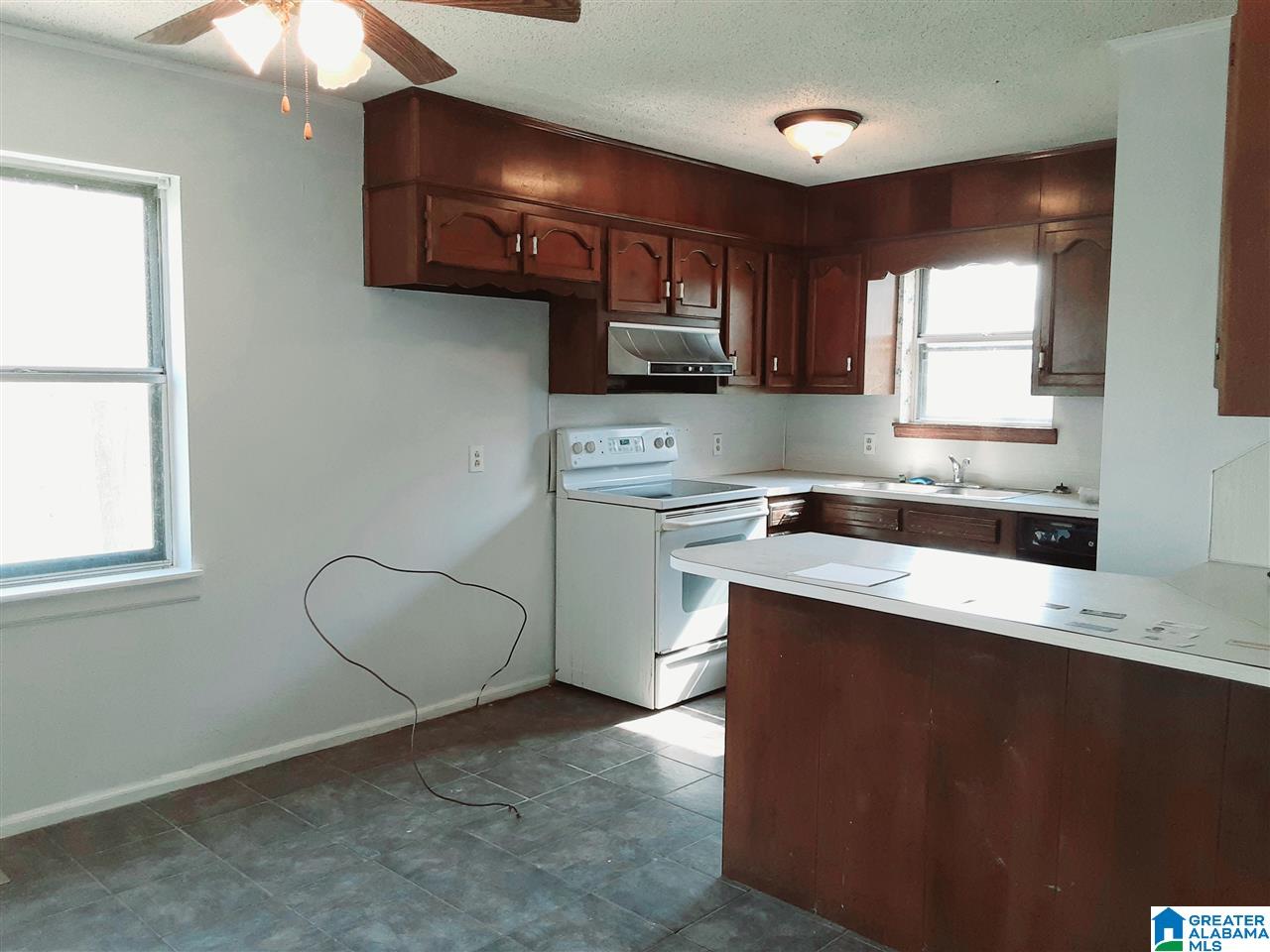 460 County Road 42 Calera, AL 35040 - Photo 3 of 12