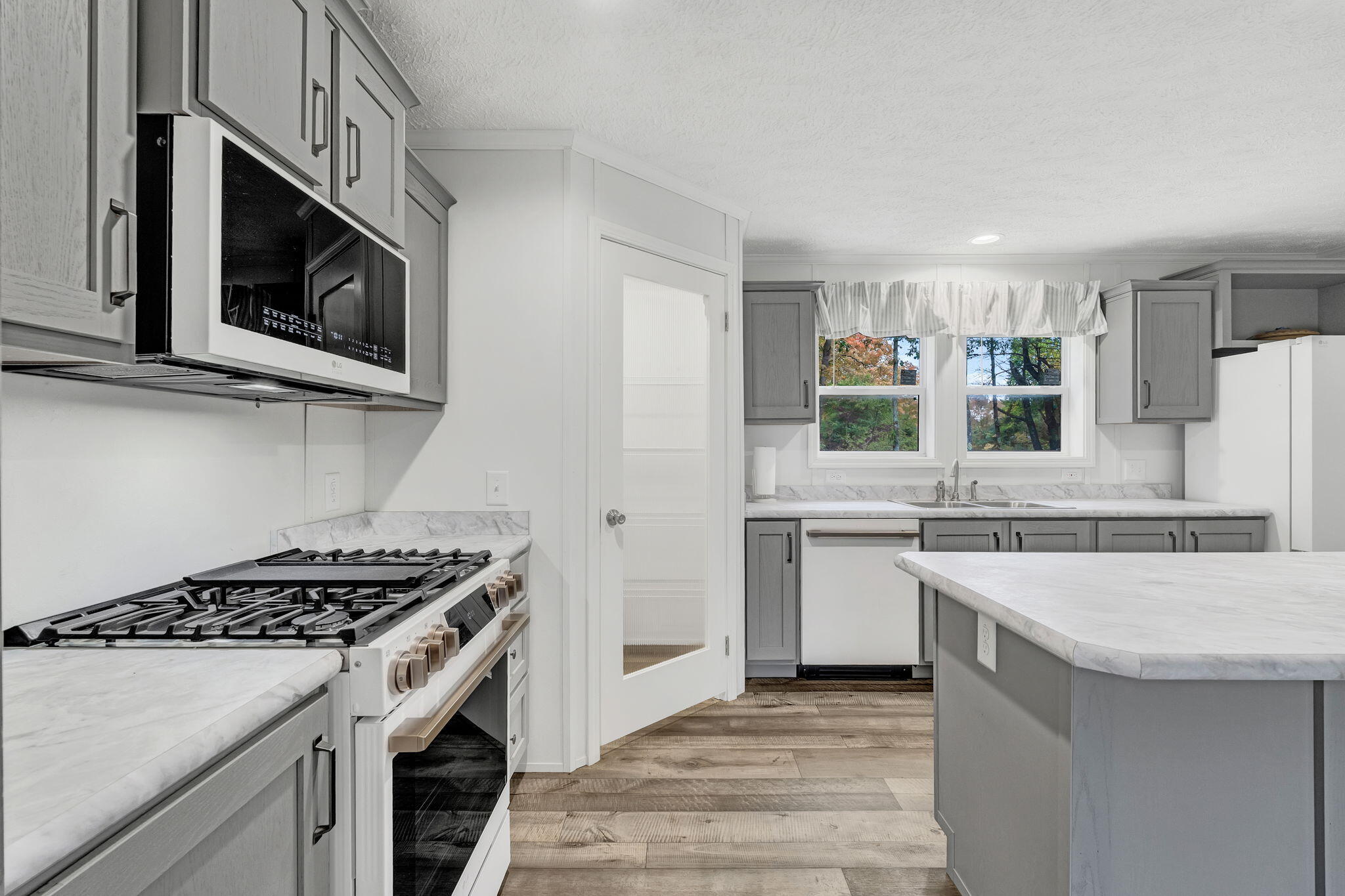 50 Old County Road Edgecomb, ME 04556 - Photo 15 of 58 Kitchen