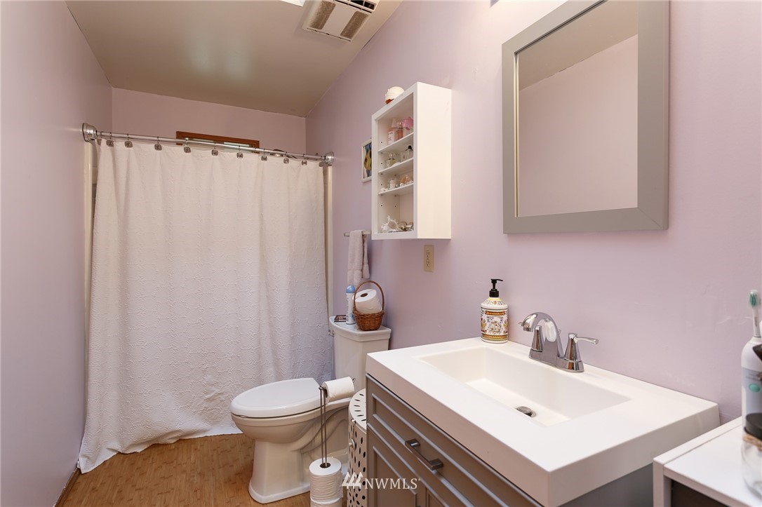 5692 Bell Creek Road Deming, WA 98244 - Photo 11 of 25 Gallery Image 11