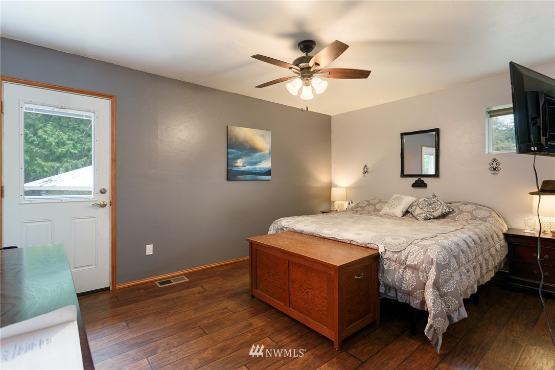 5692 Bell Creek Road Deming, WA 98244 - Photo 12 of 25 Gallery Image 12