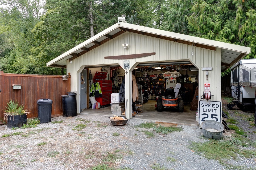 5692 Bell Creek Road Deming, WA 98244 - Photo 15 of 25 Gallery Image 15