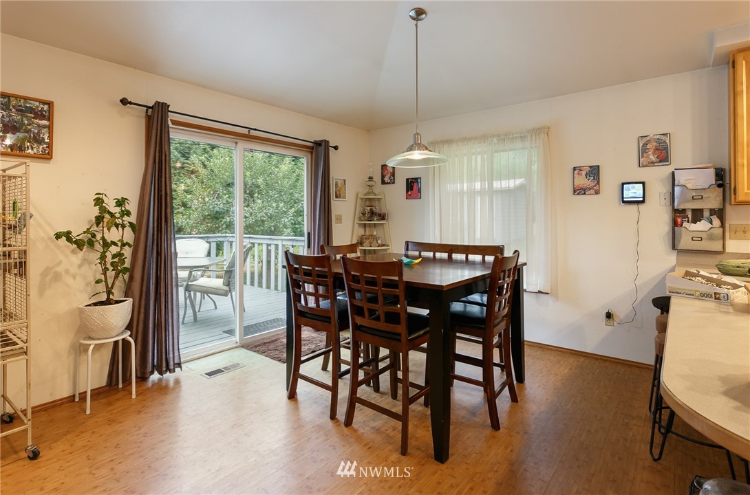 5692 Bell Creek Road Deming, WA 98244 - Photo 4 of 25 Gallery Image 4