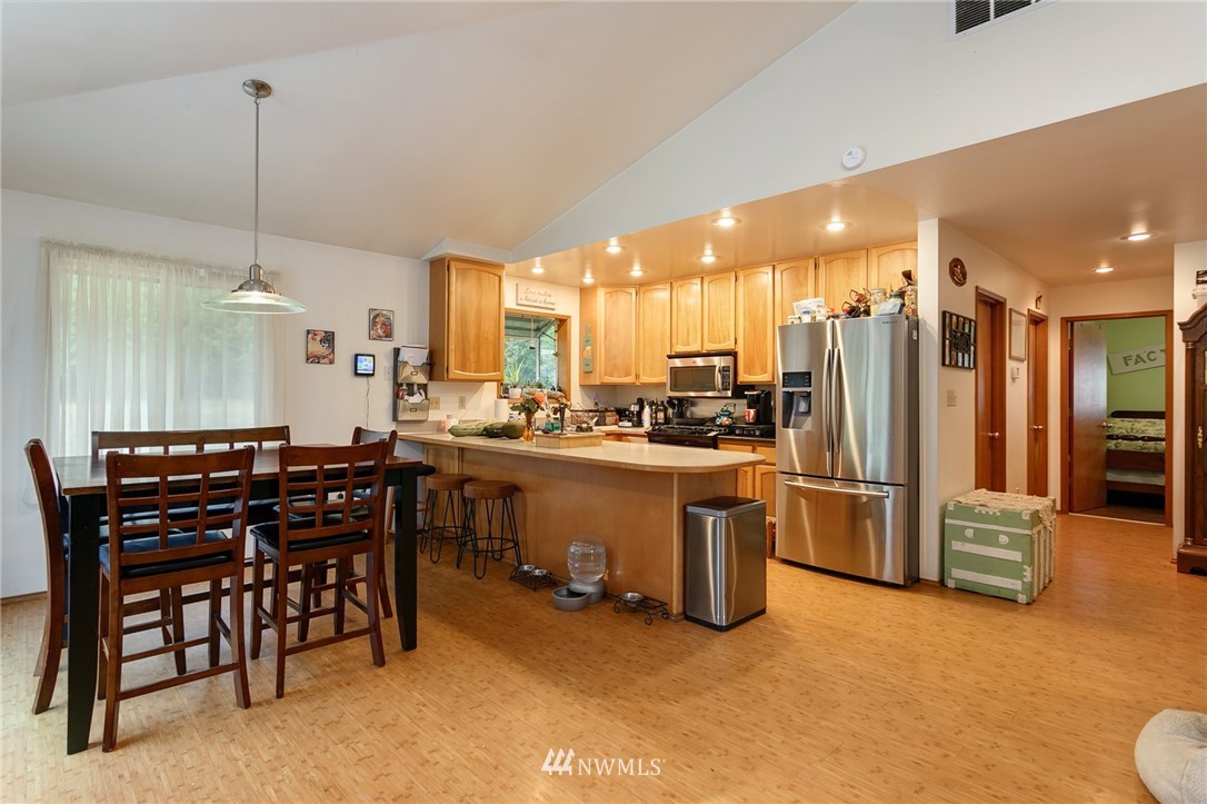 5692 Bell Creek Road Deming, WA 98244 - Photo 5 of 25 Gallery Image 5