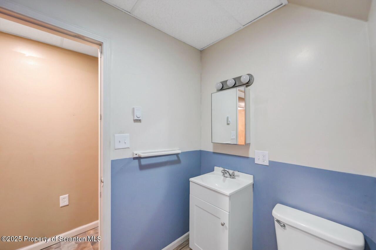 601 Dean Street Scranton, PA 18509 - Photo 23 of 58 a utility room with a sink washer and dryer