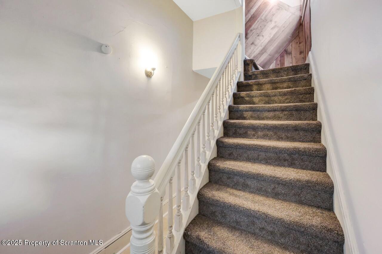 601 Dean Street Scranton, PA 18509 - Photo 28 of 58 601 Dean St 31 Large