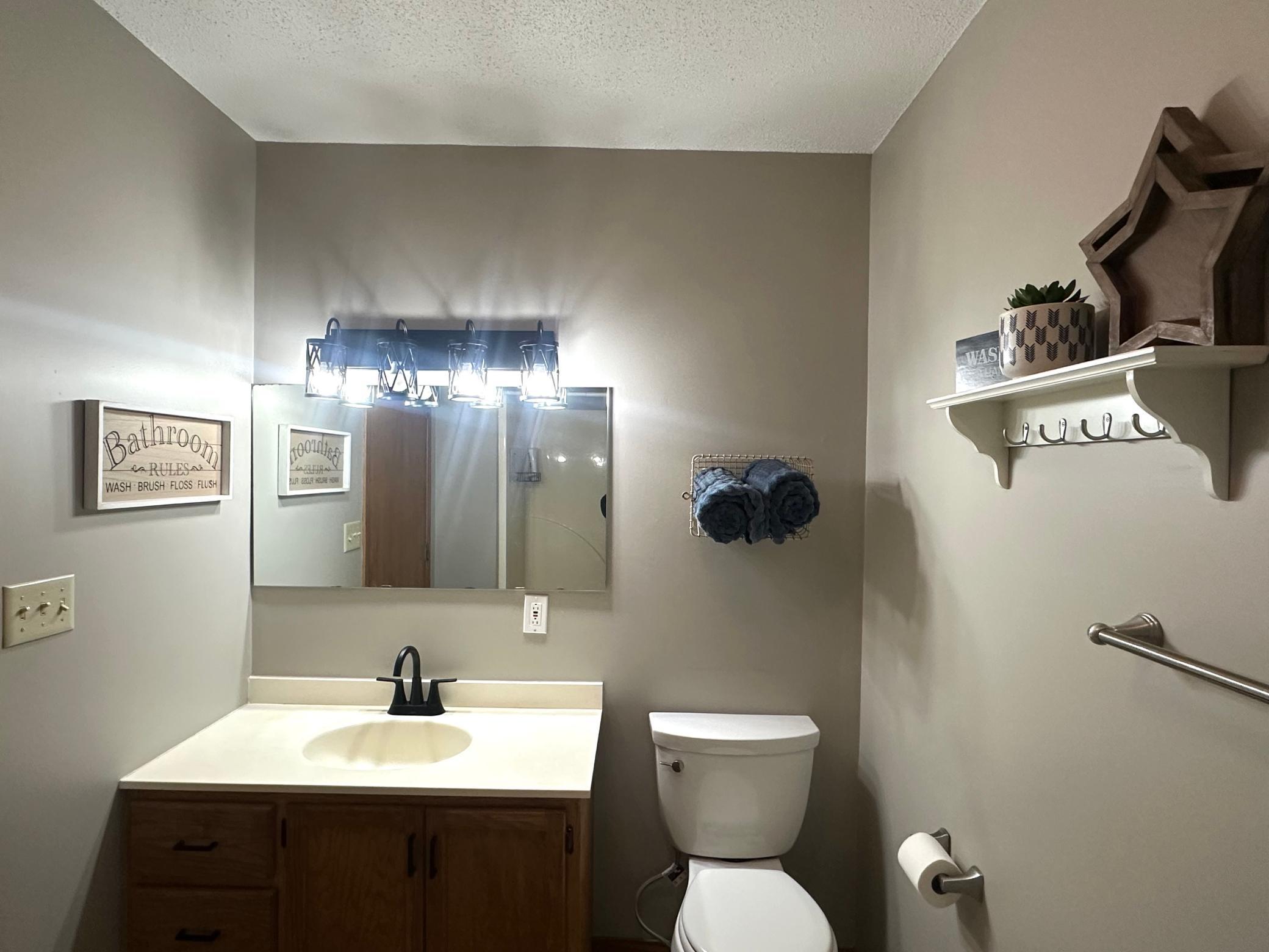 204 Northwest 2nd Street Adams, MN 55909 - Photo 14 of 32