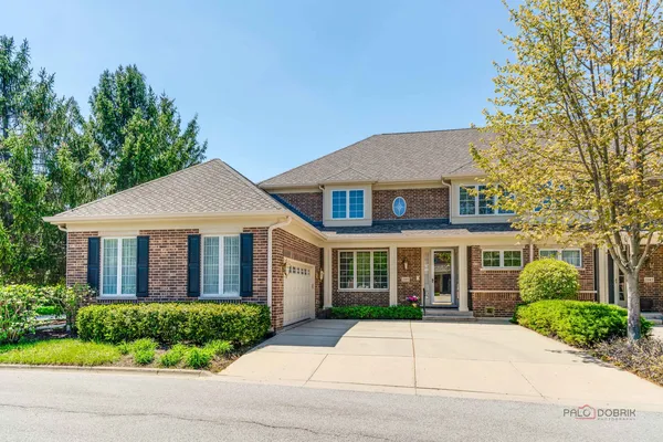 $1,100,000 | 2148 Royal Ridge Drive, Northbrook, IL 60062
