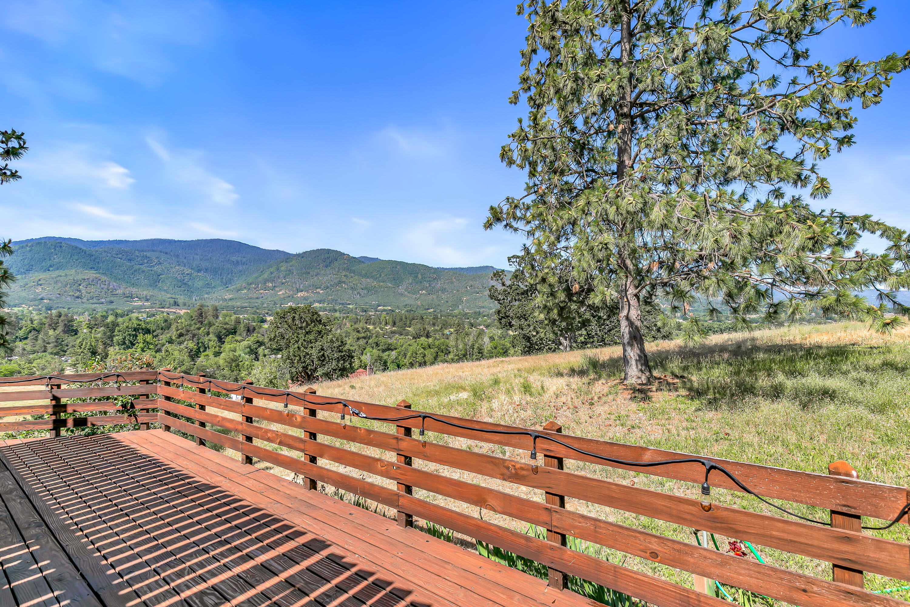 11597 Corp Ranch Road Ashland, OR 97520 - Photo 39 of 57 9R9A4465