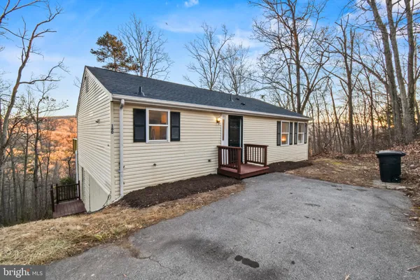 $395,000 | 180 Crest Lane, Front Royal, VA 22630
