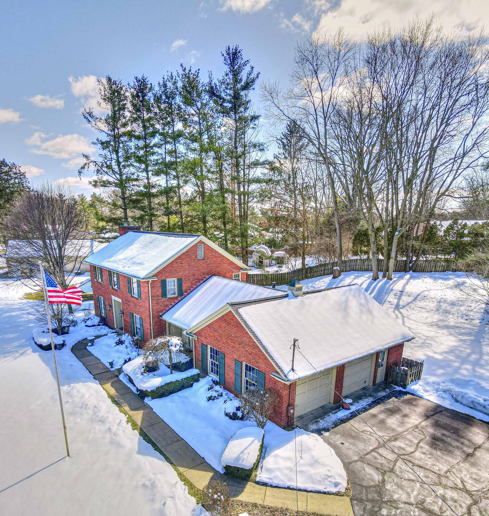 1733 Thornwood Road Jackson, MI 49203 - Photo 3 of 50 1733 Thornwood 11
