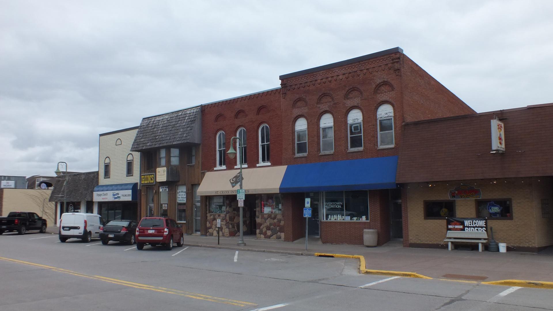 139 Broad Street Prescott, WI 54021 - Photo 2 of 14 Gallery Image 2