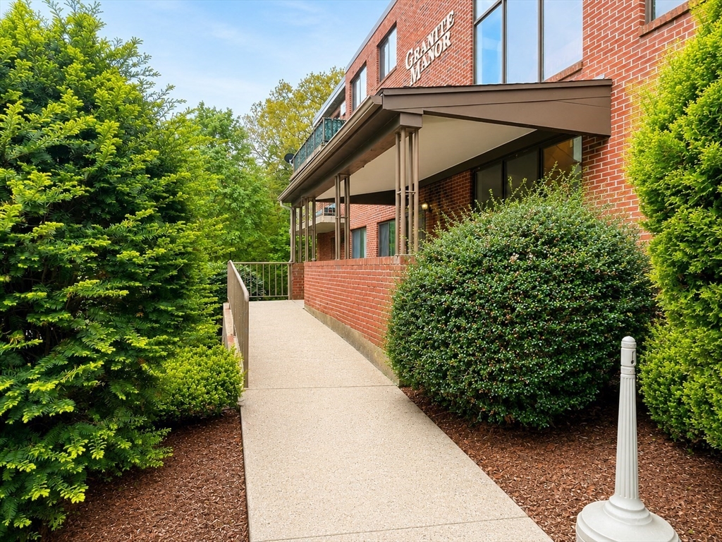 10 Rutledge Street, Unit 1B Worcester, MA 01604 - Photo 12 of 13