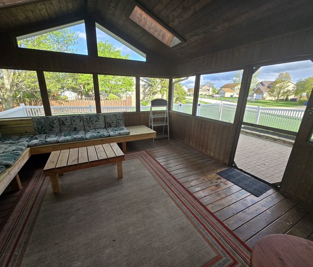 8141 Old Mill Road Frankfort, IL 60423 - Photo 17 of 39 a view of sitting area with furniture and wooden floor