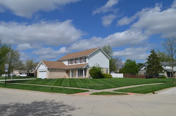 $520,000 | 8141 Old Mill Road, Frankfort, IL 60423