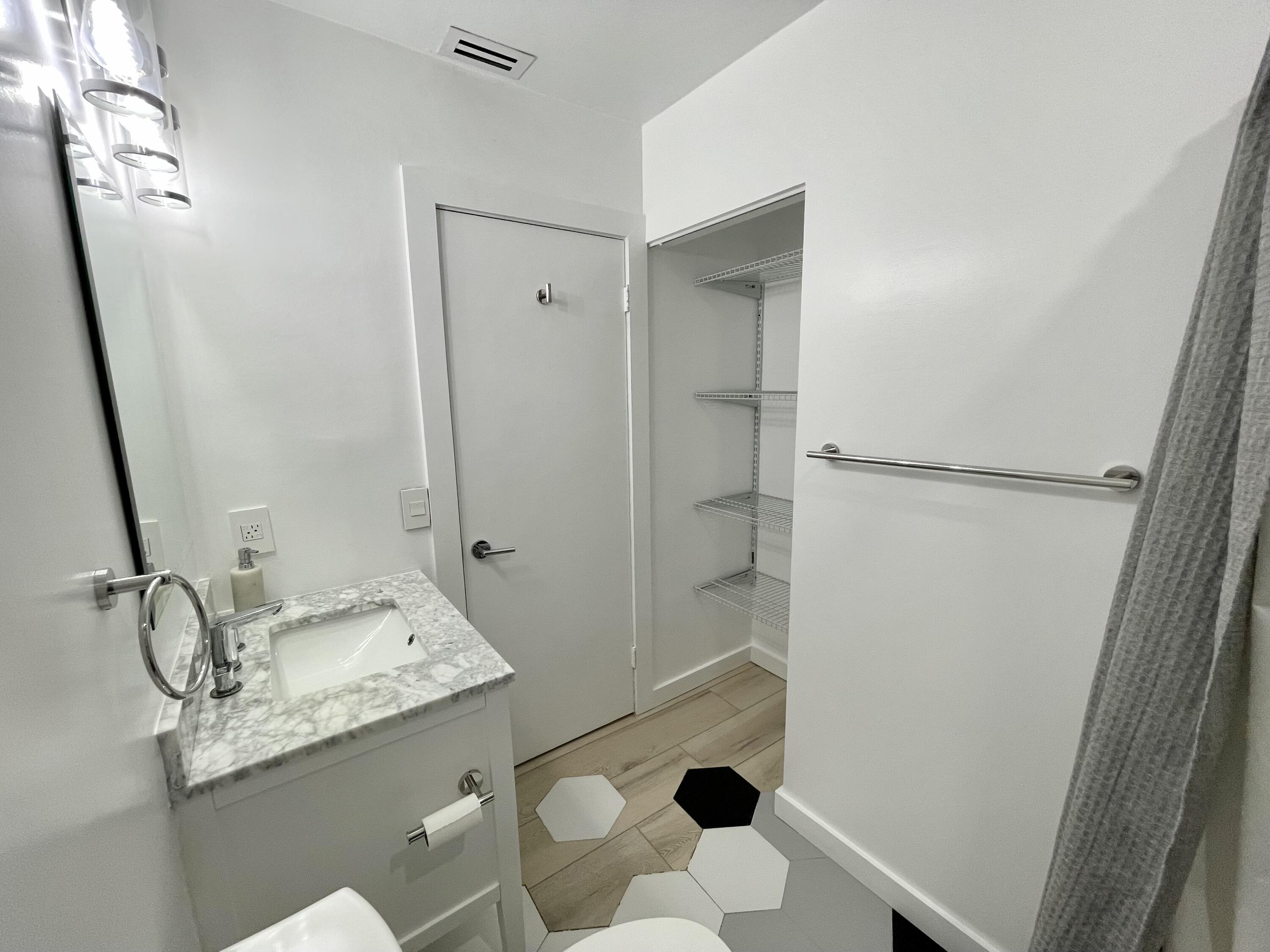 350 Club Circle, Unit 207 Boca Raton, FL 33487 - Photo 12 of 23 FullSizeRender