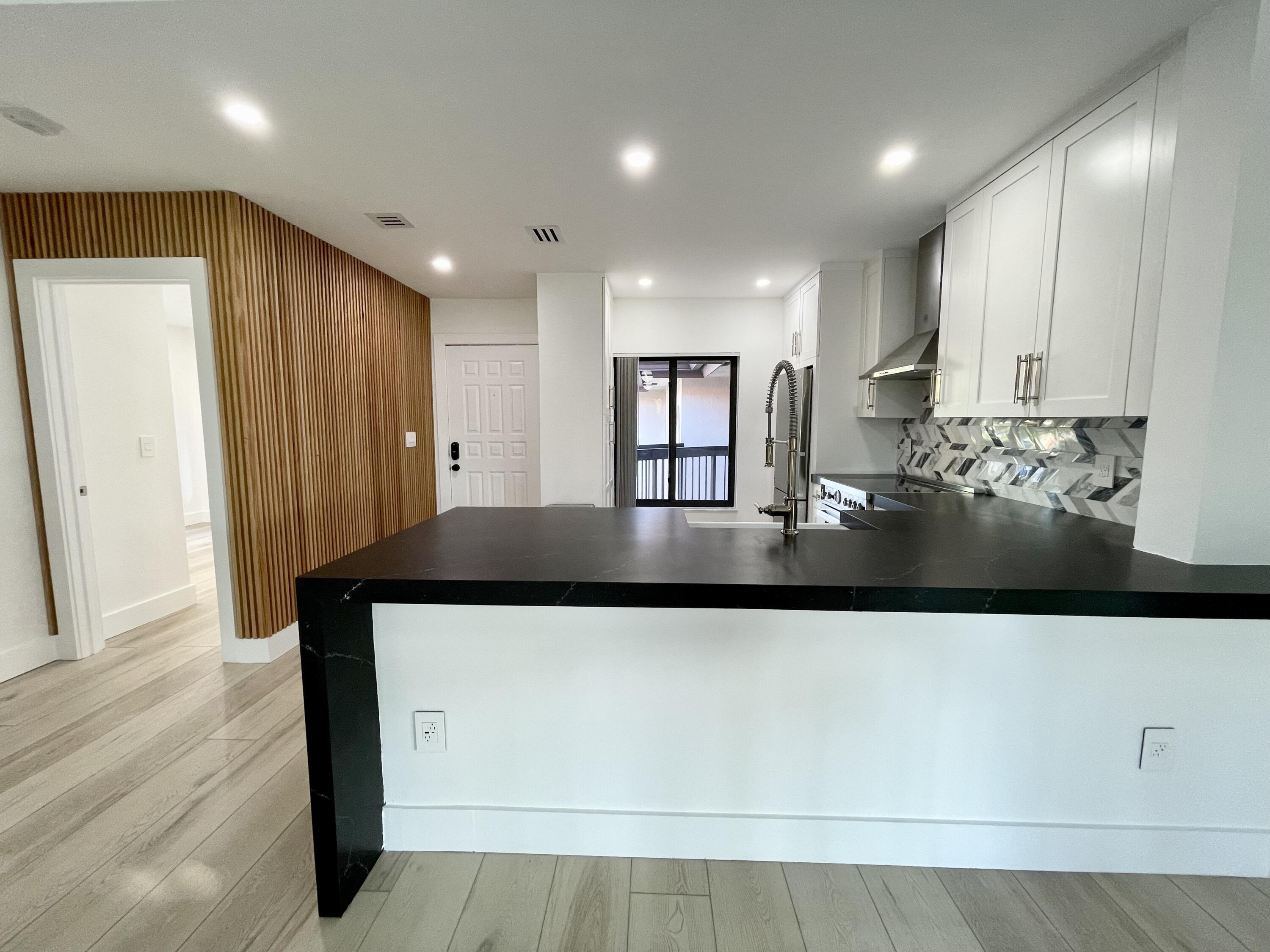 350 Club Circle, Unit 207 Boca Raton, FL 33487 - Photo 20 of 23 FullSizeRender