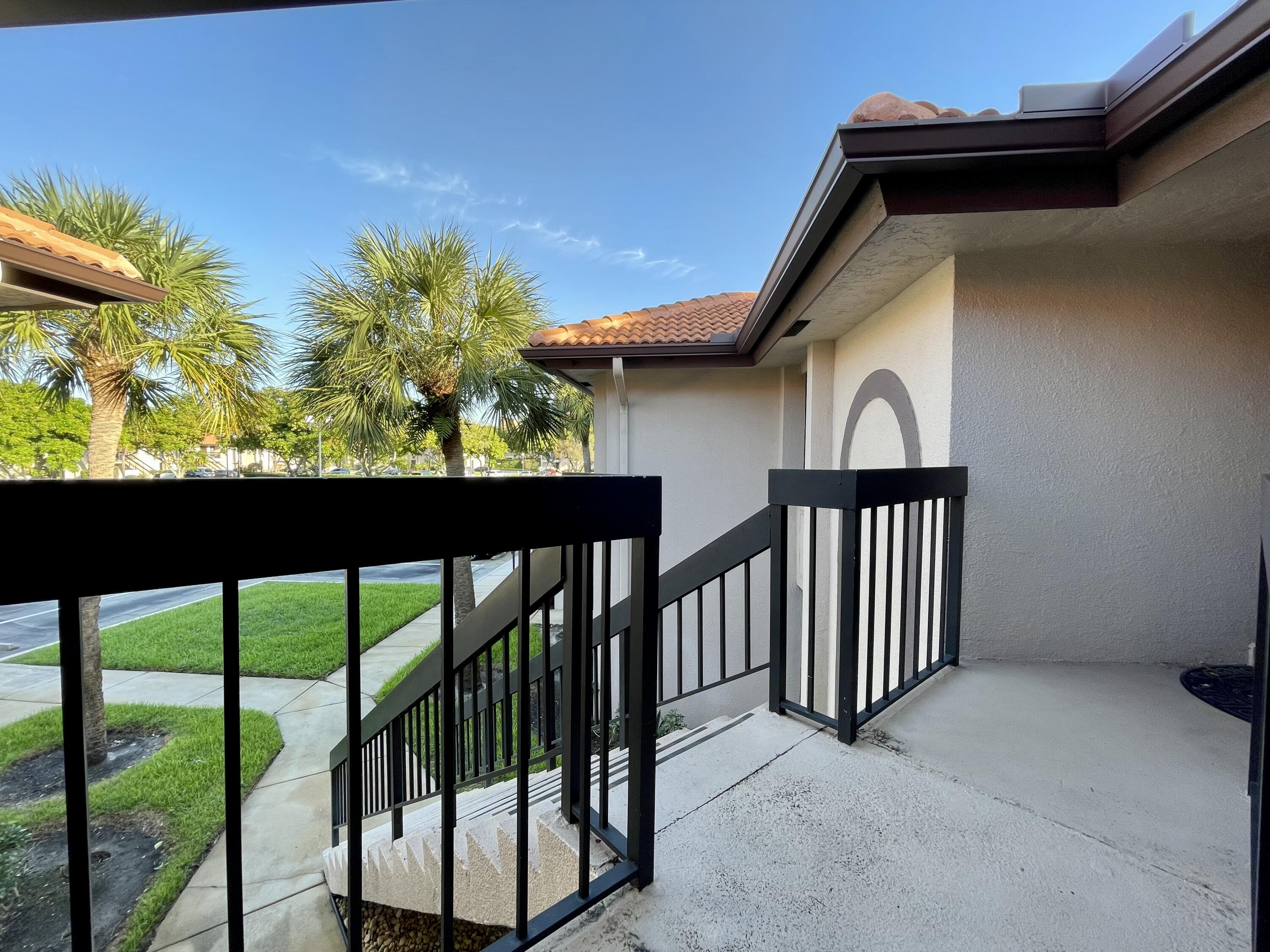 350 Club Circle, Unit 207 Boca Raton, FL 33487 - Photo 3 of 23 FullSizeRender