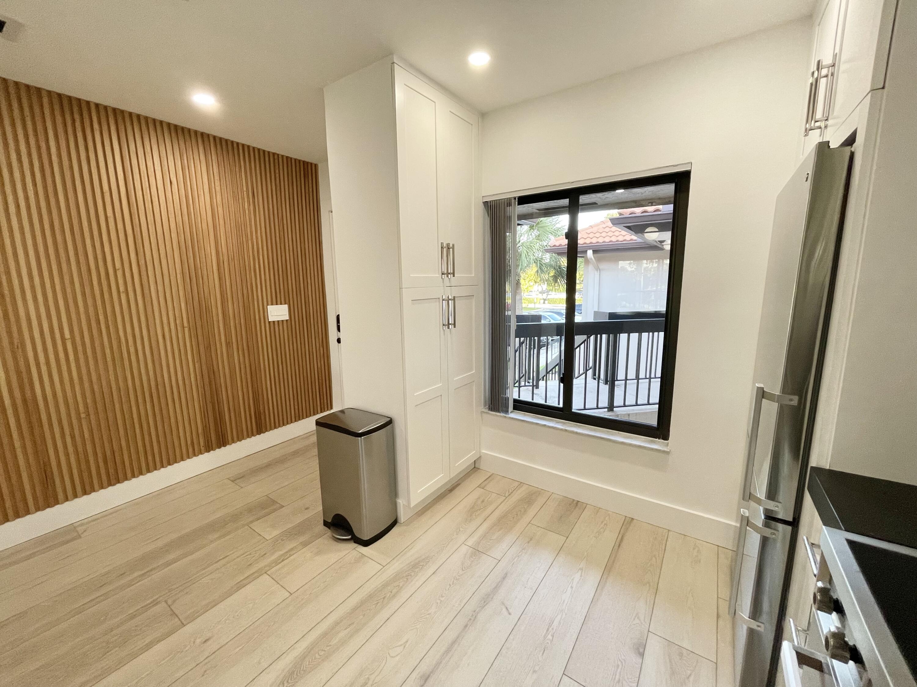 350 Club Circle, Unit 207 Boca Raton, FL 33487 - Photo 7 of 23 FullSizeRender