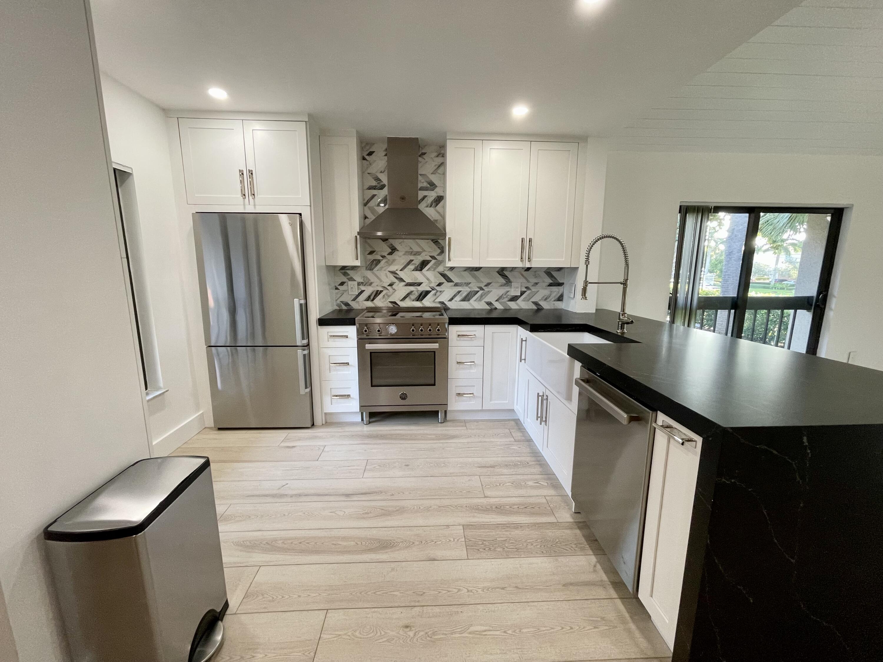 350 Club Circle, Unit 207 Boca Raton, FL 33487 - Photo 8 of 23 FullSizeRender
