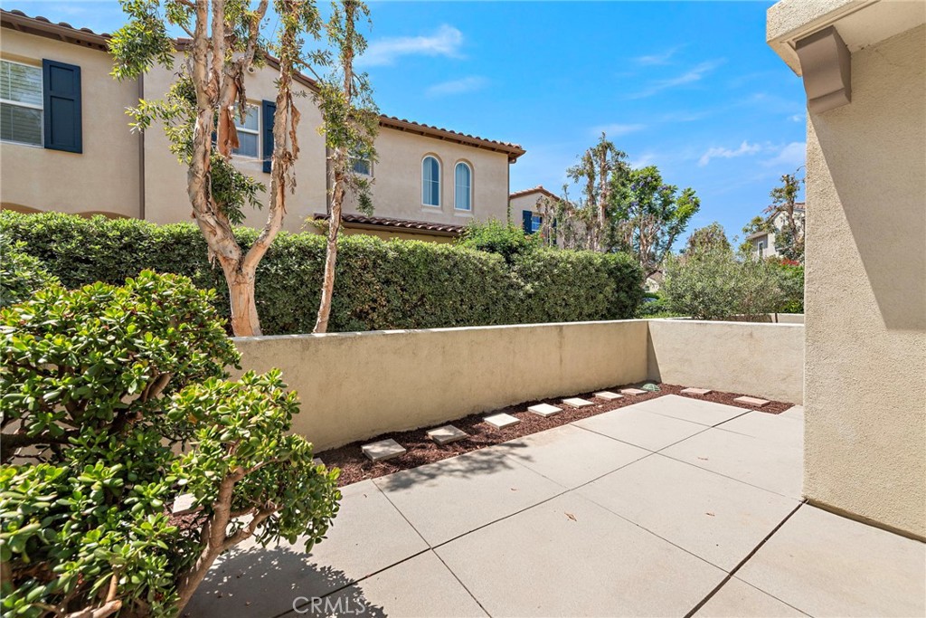 31 Notchbrook Lane Ladera Ranch, CA 92694 - Photo 14 of 24 a view of a yard in front of a house