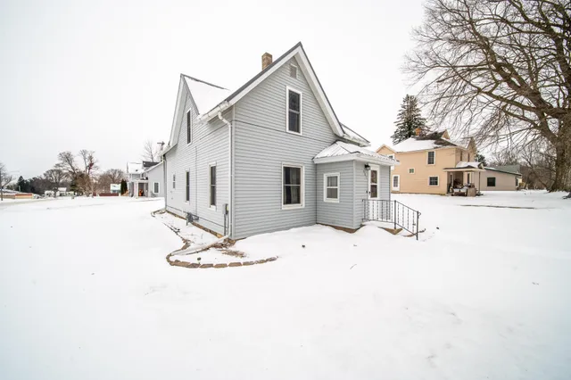 $179,900 | 401 1st Street, Fountain, MN 55935