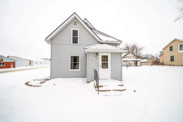 $175,000 | 401 1st Street, Fountain, MN 55935