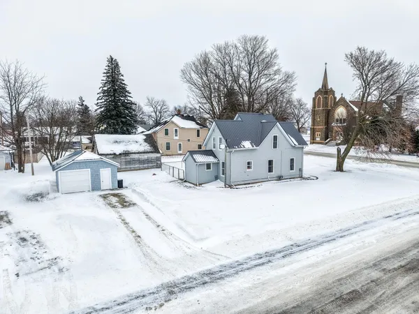 $175,000 | 401 1st Street, Fountain, MN 55935