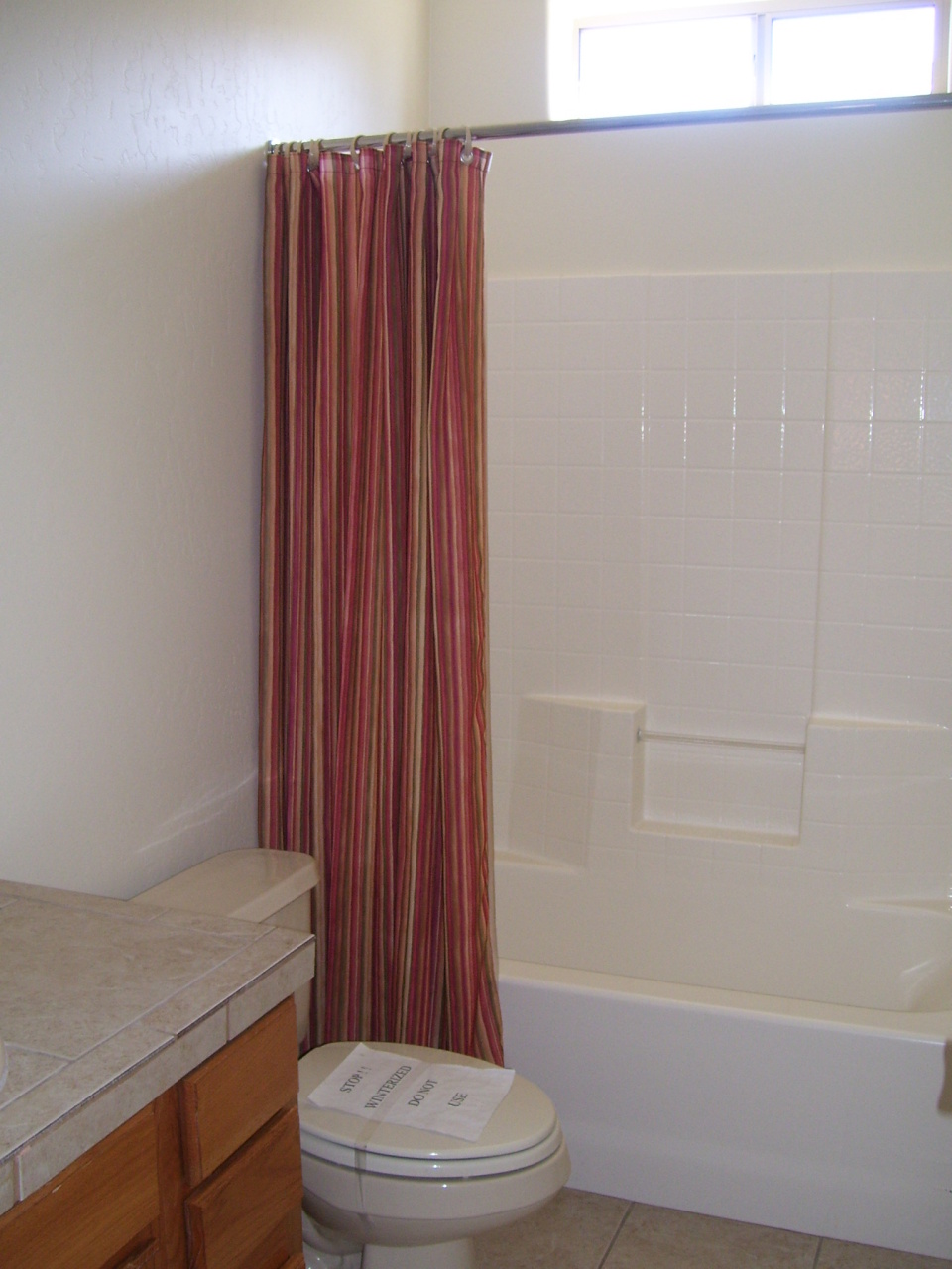 403 West Christopher Point Payson, AZ 85541 - Photo 9 of 12 Guest bathroom