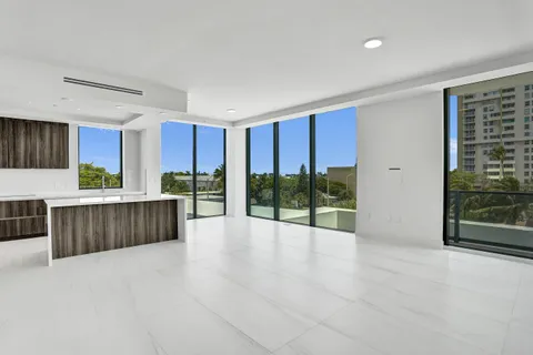 $2,299,000 | 305 Briny Avenue, Unit 306, Pompano Beach, FL 33062