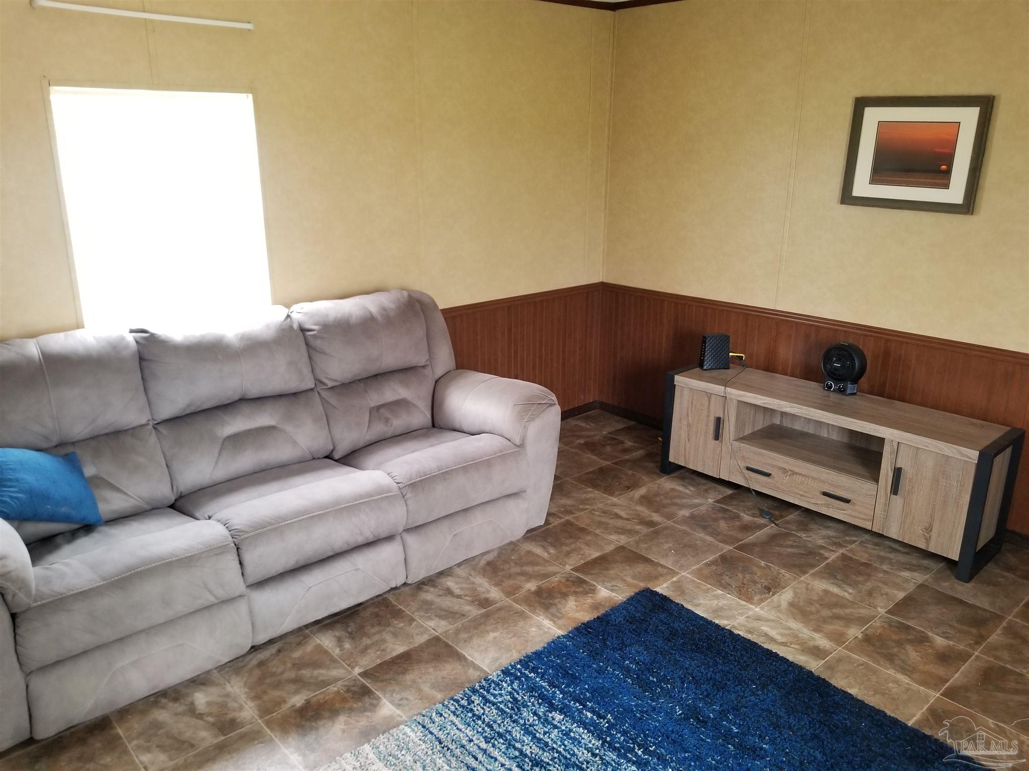 6499 Cedarview Road Milton, FL 32570 - Photo 8 of 18 Gallery Image 8
