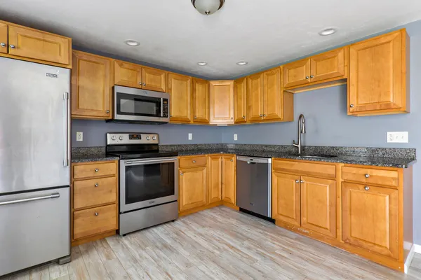 $375,000 | 573 Carriage Shop Road, Unit 73G, East Falmouth, MA 02536