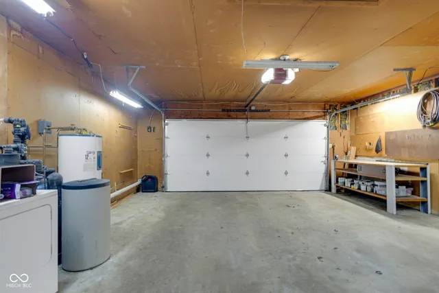 $279,900 | 6559 West 1000 North, Fountaintown, IN 46130