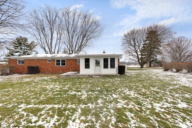 $279,900 | 6559 West 1000 North, Fountaintown, IN 46130