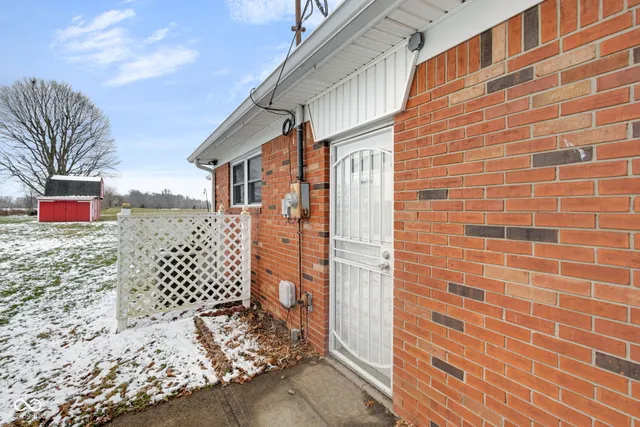 $279,900 | 6559 West 1000 North, Fountaintown, IN 46130