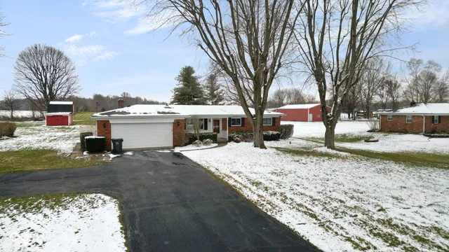 $279,900 | 6559 West 1000 North, Fountaintown, IN 46130