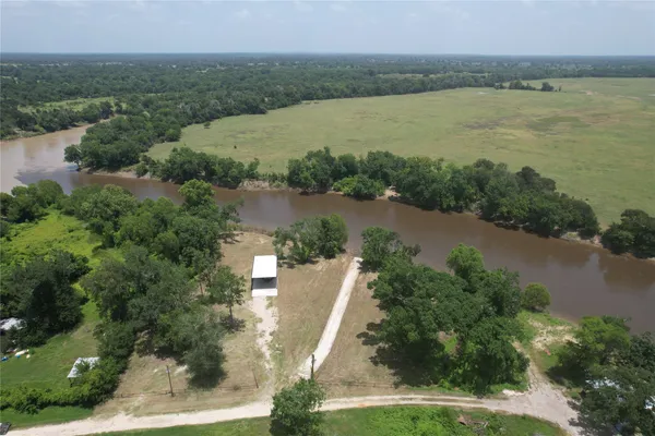 $179,500 | 17673 River Road, Midway, TX 75852