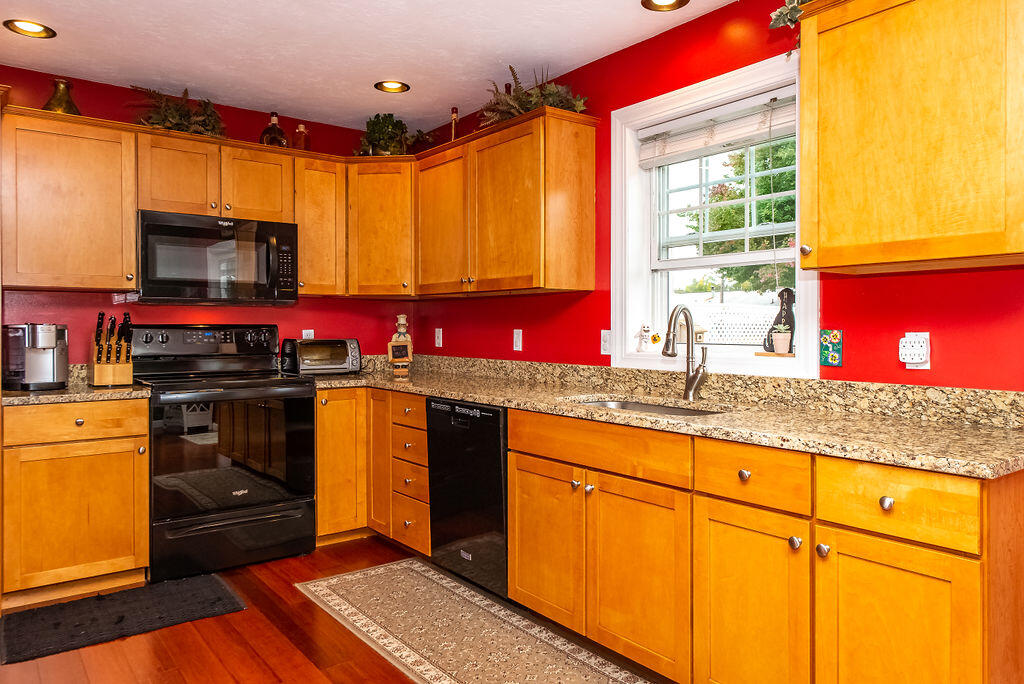 8 Goodwin Street, Unit B Berwick, ME 03901 - Photo 2 of 45 _DSC1144