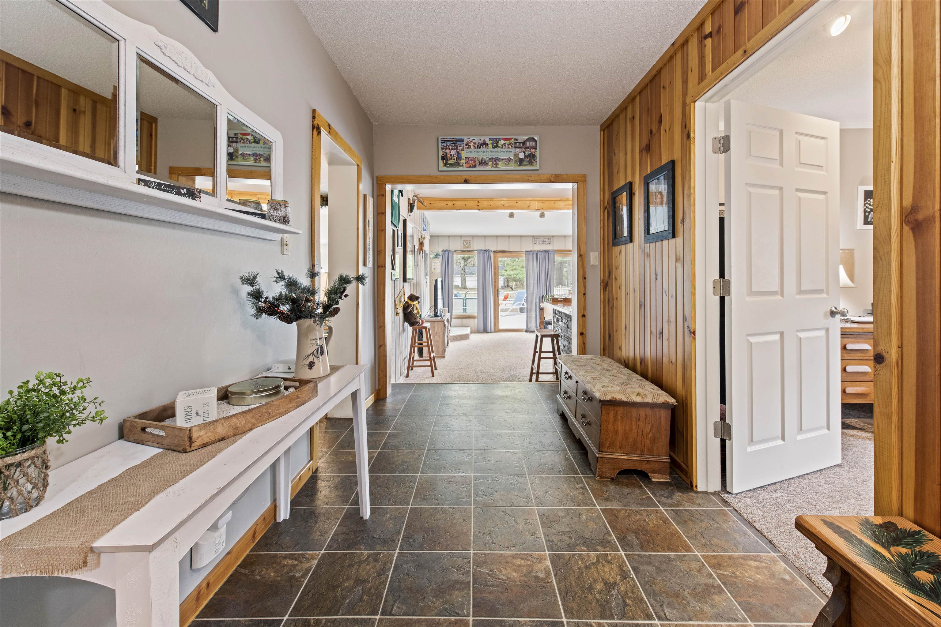 2591 Redpath Drive Marinette, WI 54143 - Photo 12 of 61