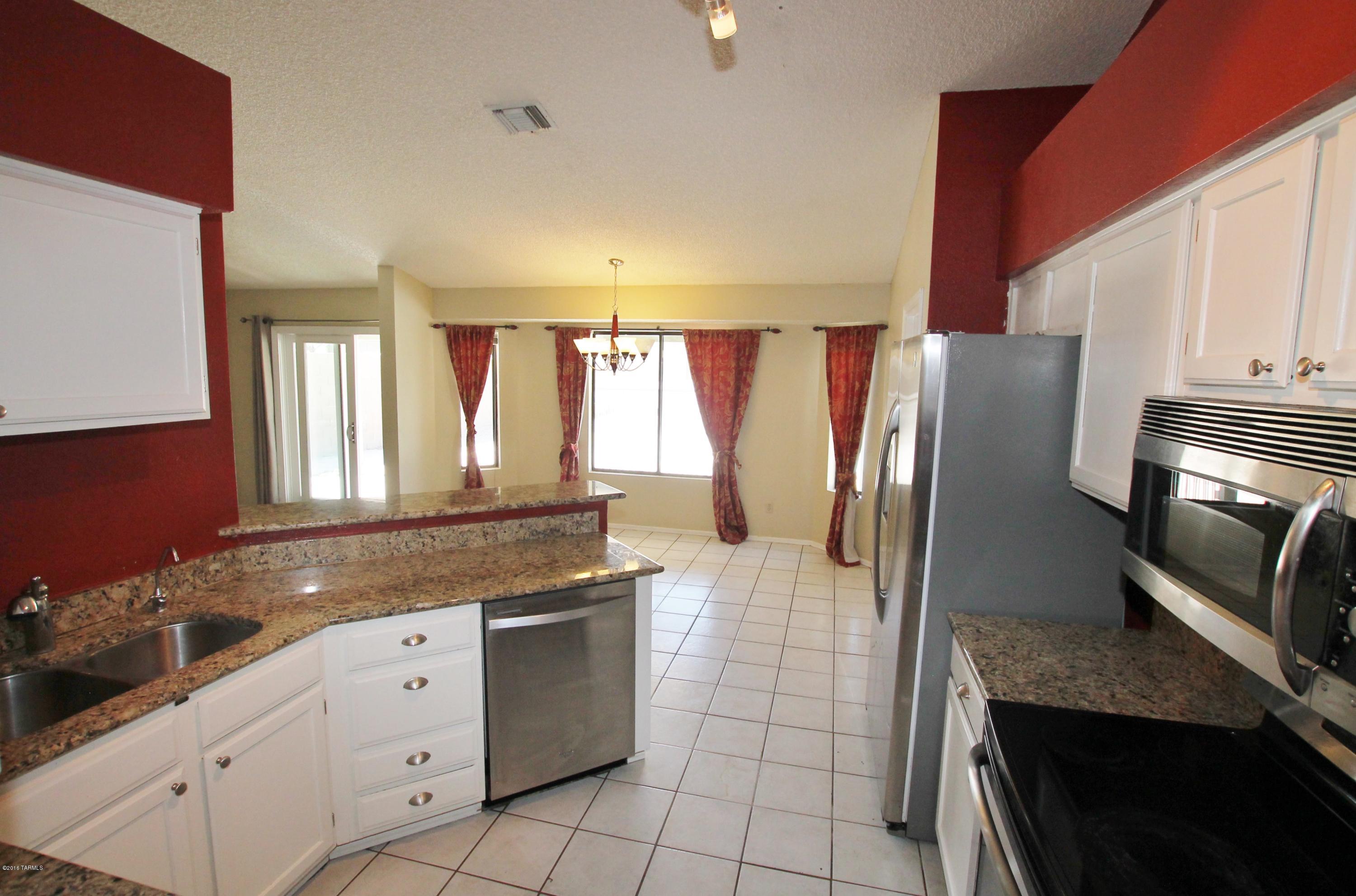 5202 West Nighthawk Way Tucson, AZ 85742 - Photo 8 of 24
