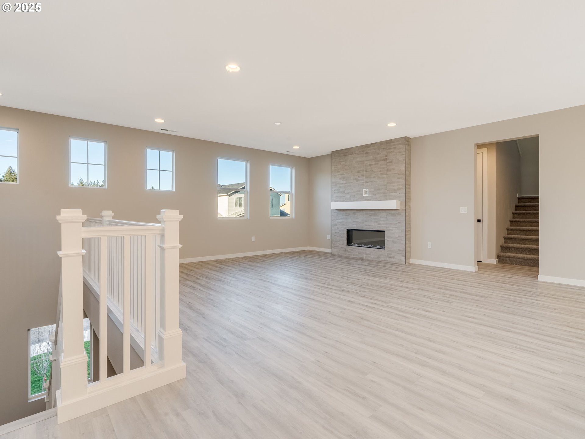 2032 Northeast Ridge Run Lane Estacada, OR 97023 - Photo 5 of 34 Gallery Image 5