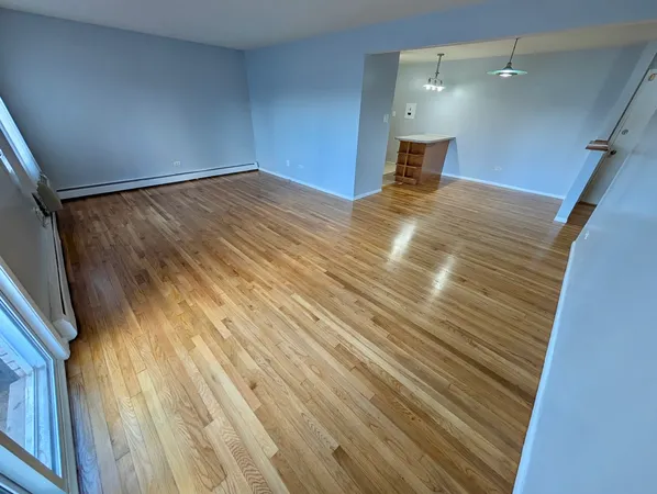 $1,625 | 8856 North Shore Drive, Unit 1E, Des Plaines, IL 60016