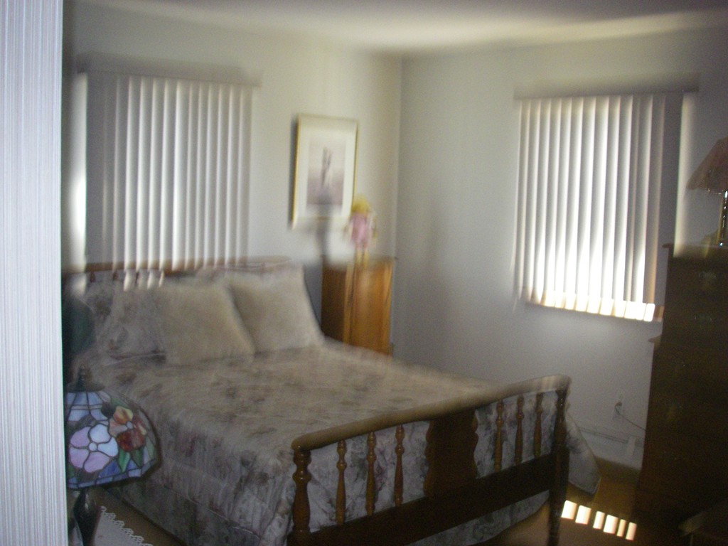 290 America Street Fall River, MA 02721 - Photo 12 of 18