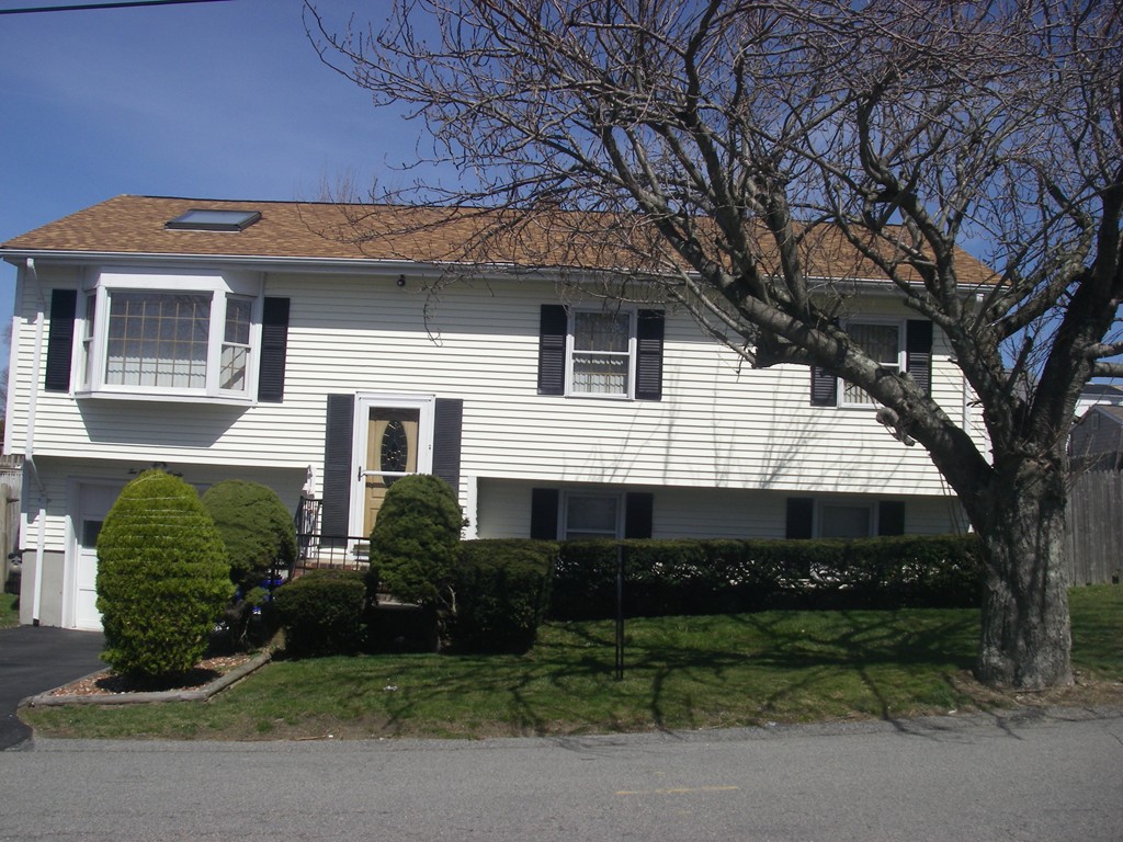 290 America Street Fall River, MA 02721 - Photo 2 of 18