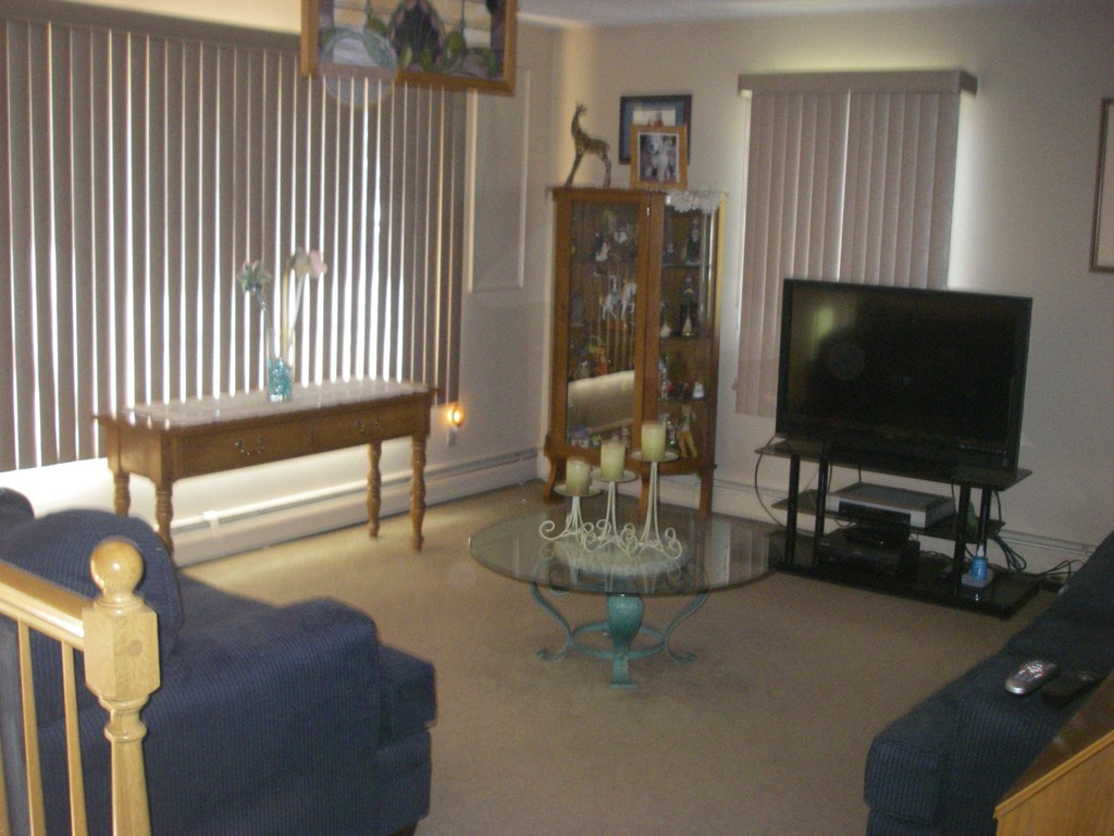 290 America Street Fall River, MA 02721 - Photo 6 of 18