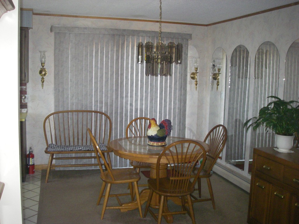 290 America Street Fall River, MA 02721 - Photo 7 of 18
