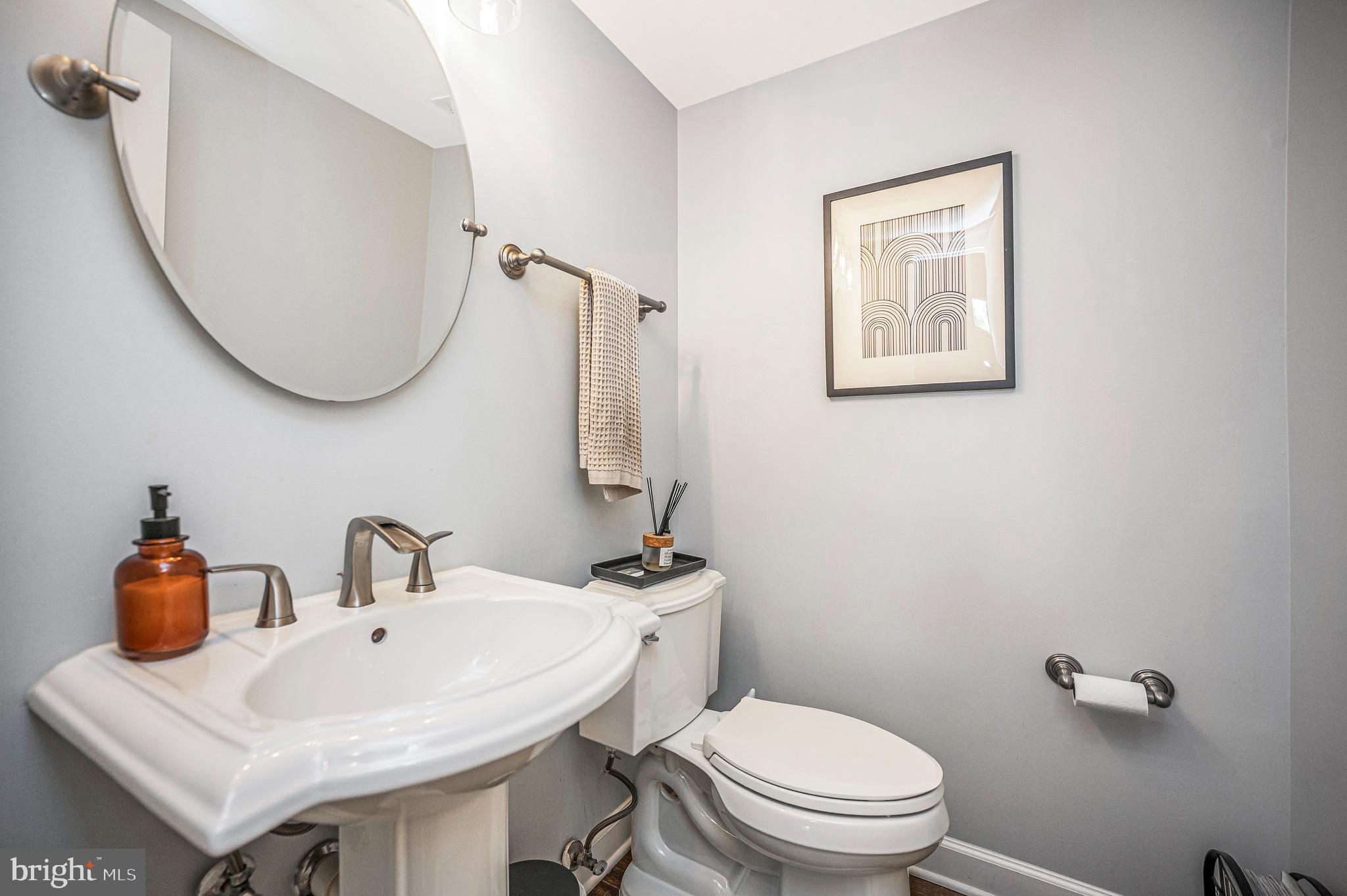2215 Glencourse Lane Reston, VA 20191 - Photo 12 of 68